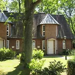 Kurparkhaus 19c Wyk Lägenhet