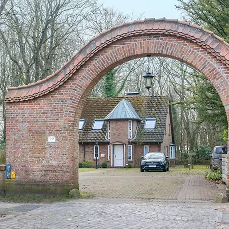 Kurparkhaus 19c Wyk Apartment